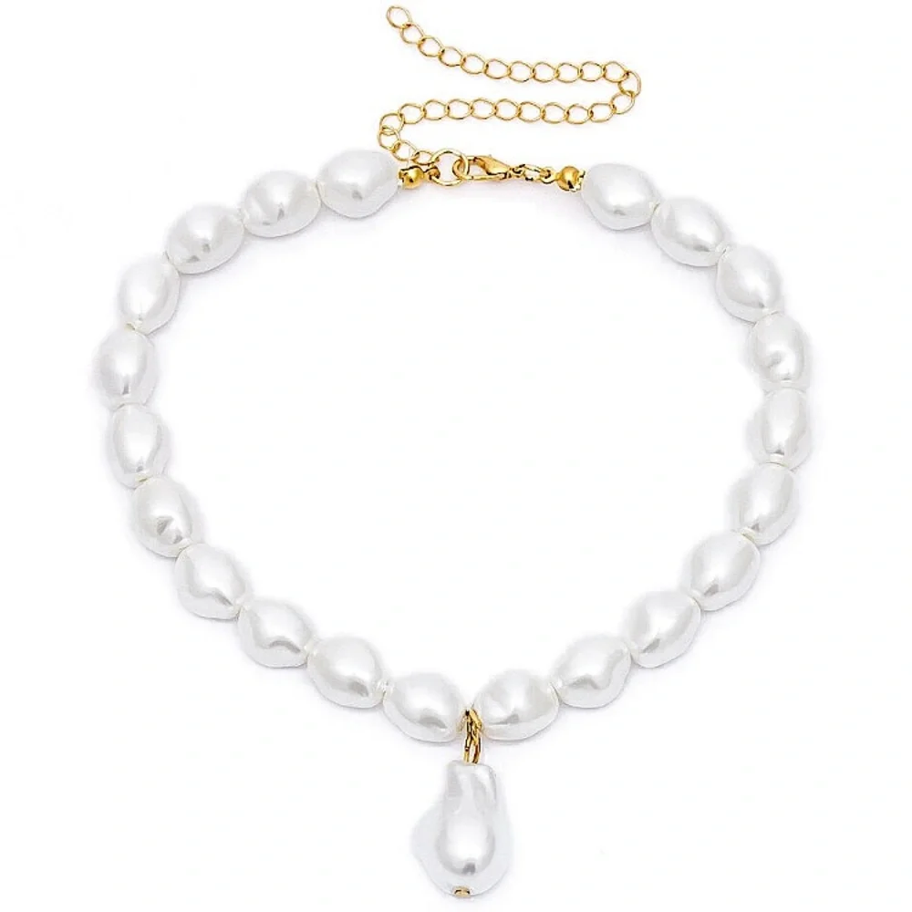 Elegant White Pearl Necklace - Picture 6 of 7